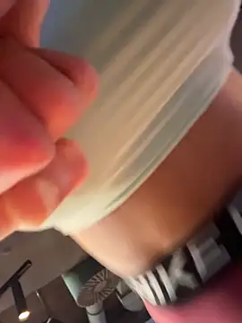 F3ckd0lllucy Webcam-Show