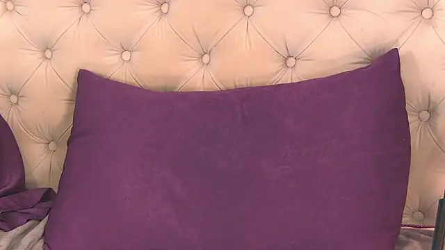 VannyFoxx Chat XXX live