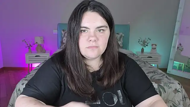 Ukr_Lena Adlı Modelin Canlı XXX Sohbeti