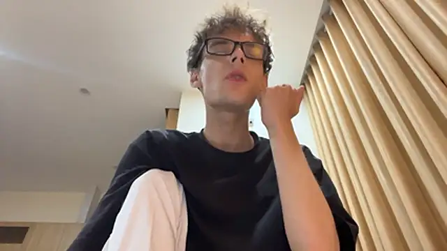 Chat XXX ao vivo de YourLucius