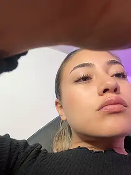 amy_ker_m's Live XXX Chat