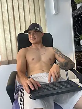 Alexander_ferre: онлайн-секс-чат