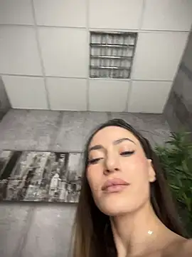 צ'אט XXX בשידור חי של IAmNobodyXXX