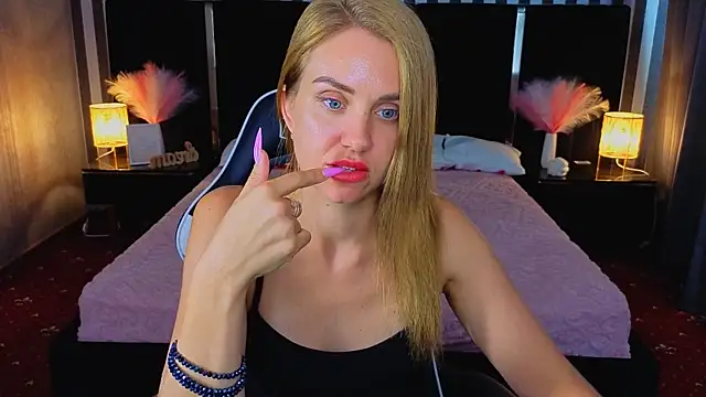 GabriEllla_4U's Live XXX Chat