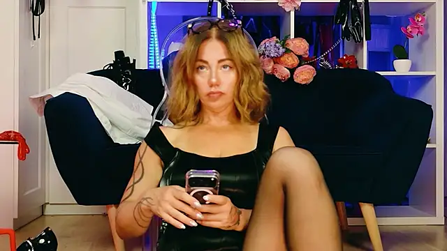 Živý XXX chat Ella__Kross
