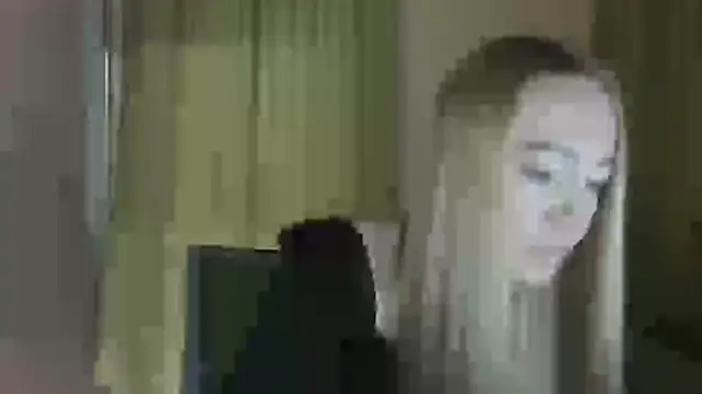 LensyTourels' Live XXX Chat