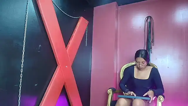 Lia_Marek Adlı Modelin Canlı XXX Sohbeti