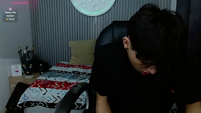 Chat XXX en directo de StiwenTwink