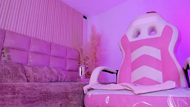 CarolineFyre's Live XXX Chat