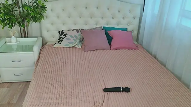 XXX chat uživo modela Kessi_Sweet