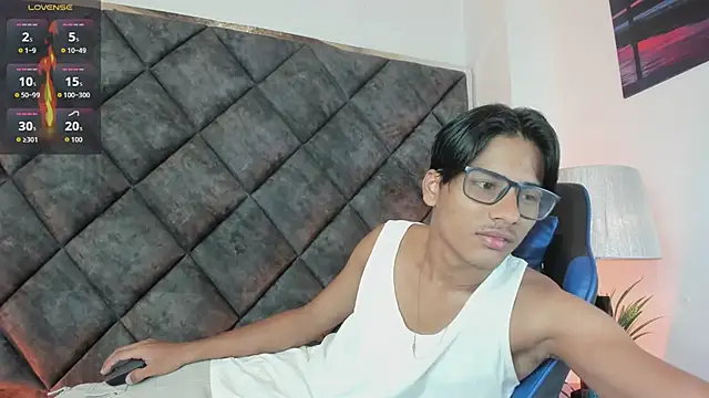 LiamKron Webcamshow