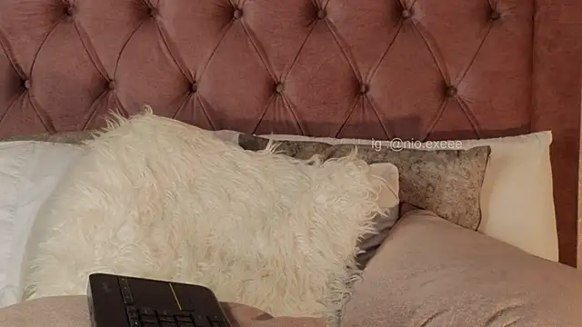 Chat XXX Live Nioki_