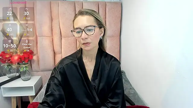 Issa_Milf__ Chat XXX live