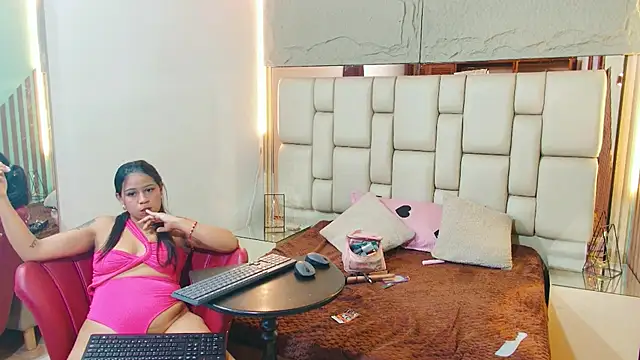 دردشة KatANDfer الجنسية المباشرة