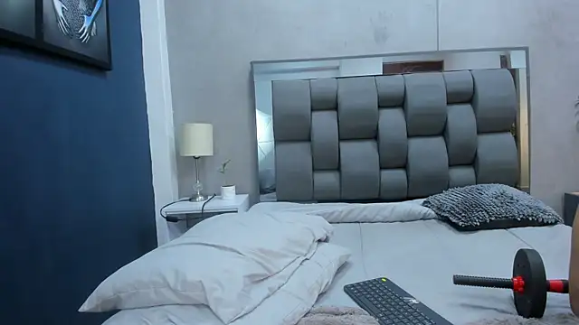 Charlie___Musk Pertunjukan Webcam