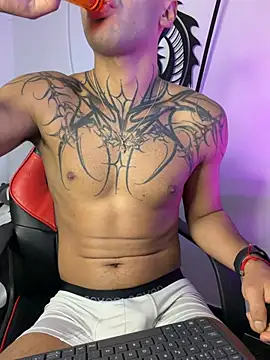 imAdamhot's Live XXX Chat