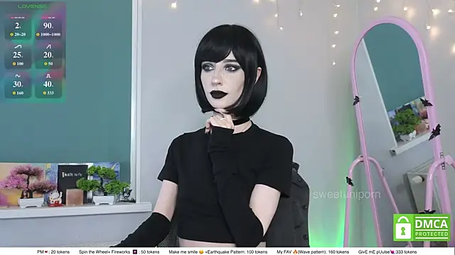 sweetuniporn's Live XXX Chat