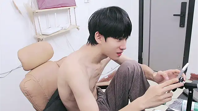 Tt_432's Live XXX Chat
