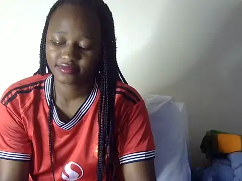 Petite_Ebony10 Adlı Modelin Canlı XXX Sohbeti