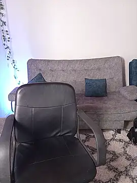 Katy_RoseX Adlı Modelin Canlı XXX Sohbeti