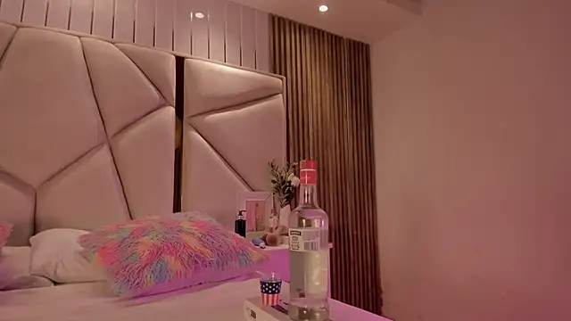 XXX chat uživo modela chloe_larson