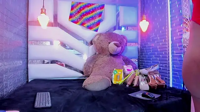 Živý XXX chat EmmyTorner