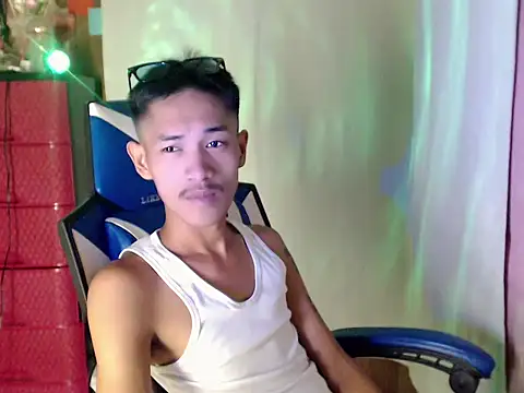 riks_tyler 现场XXX聊天