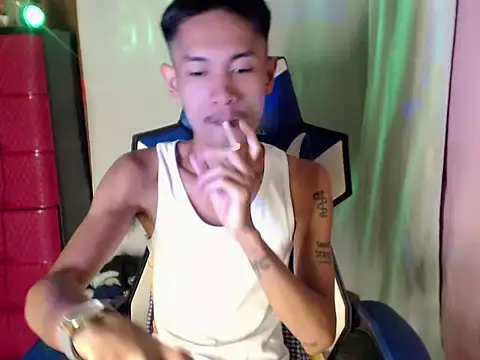riks_tyler 现场XXX聊天