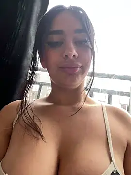 Malory_Tay11 Adlı Modelin Canlı XXX Sohbeti