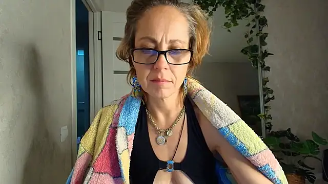 LioraWeiss – Naživo XXX chat