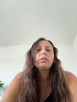 bellag825's Live XXX Chat