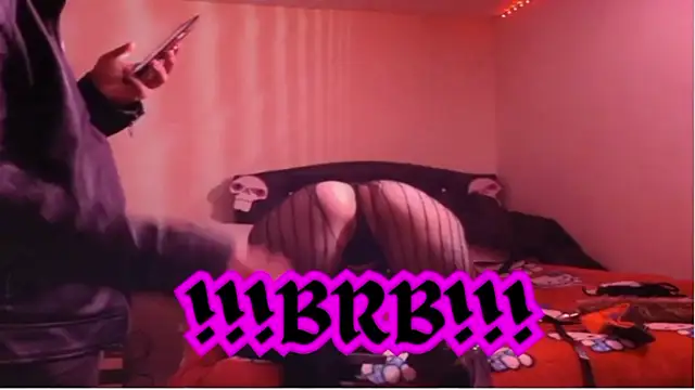 Živý XXX chat inkedsinners_