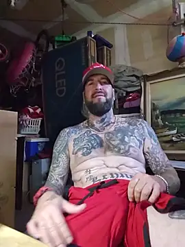Chat XXX en directo de Beardedtattood