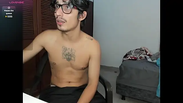 SrIncognito666 লাইভ XXX চ্যাট