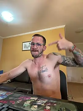 צ'אט XXX בשידור חי של MeladoDiMel
