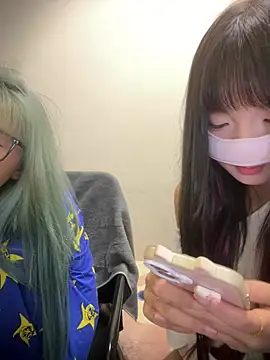 Rocket-Girl Chat XXX in diretta