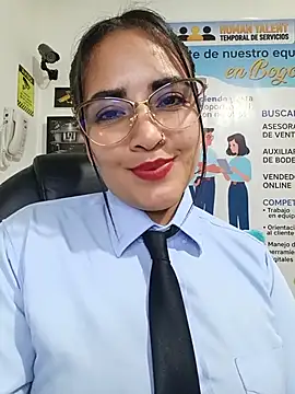 MAYE__13's Live XXX Chat