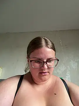 CurvyPaar2n Live XXX chat