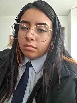 Angela__05 XXX чат на живо