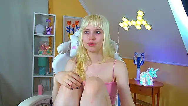 HannahHollis Adlı Modelin Canlı XXX Sohbeti