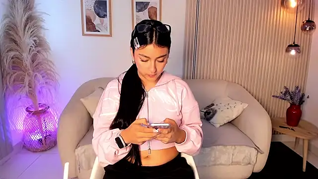 XXX chat uživo modela Bella_rochee