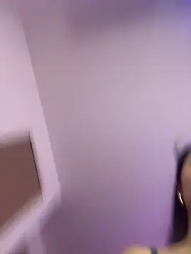 ArianaReynoldss' Live XXX Chat