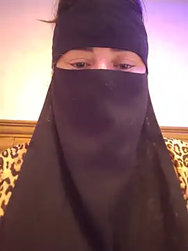 Bisan_sexy Adlı Modelin Web Kamerası Şovu
