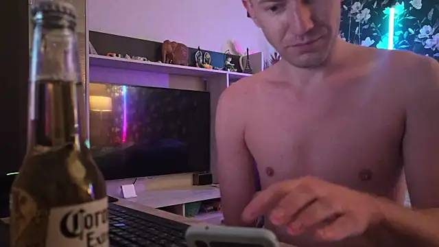 XXX chat uživo modela Vuitton
