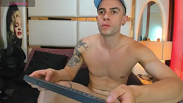 Raziel_Duskbane Live XXX-chat