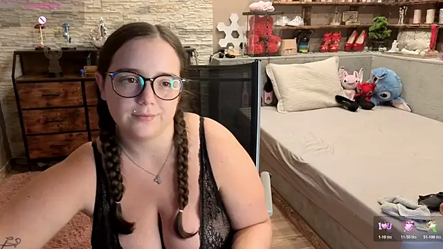 Kimberly-Caprice Adlı Modelin Canlı XXX Sohbeti