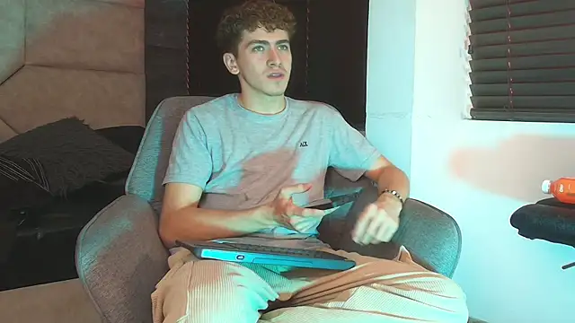 Tyler_Mcrey Chat XXX live