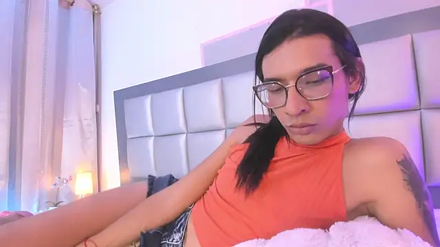 Maddie_Ray live XXX chat