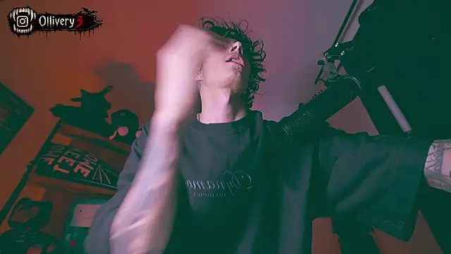 Olliver___y XXX чат на живо