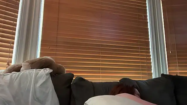 Ruby2sDay13's Webcam Show